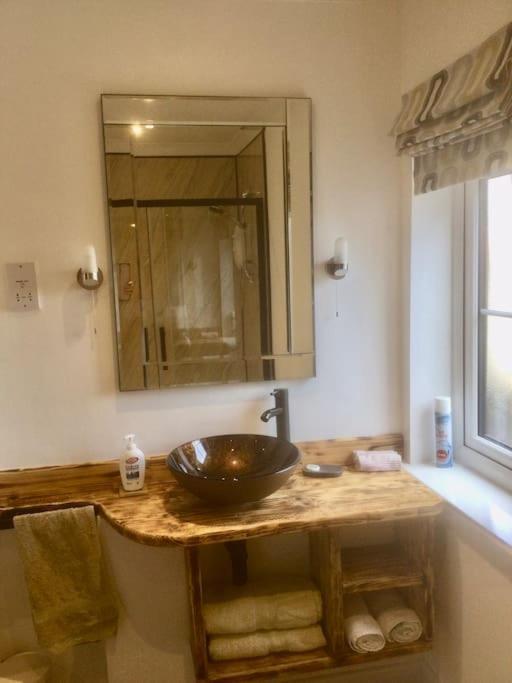 Henwick House Beautiful Flat,Private Parking, Short Walk To Town Daire Ludlow Dış mekan fotoğraf